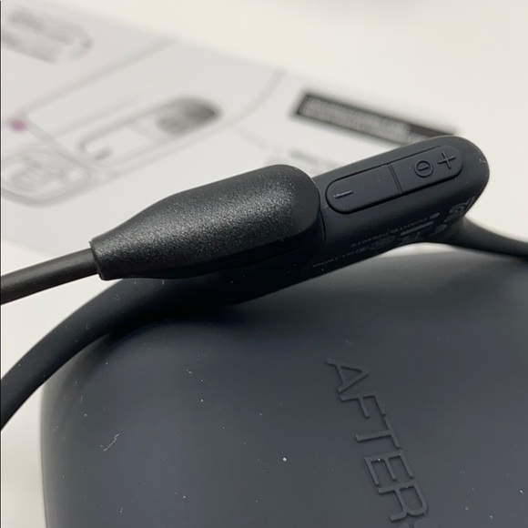 Aeroplex AfterShokz Bone Conduction Head Phones. - Picture 6 of 8